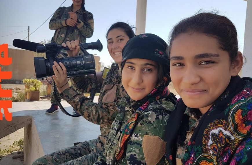 Syrien: Rojava stellt Frauen gleich | ARTE Reportage